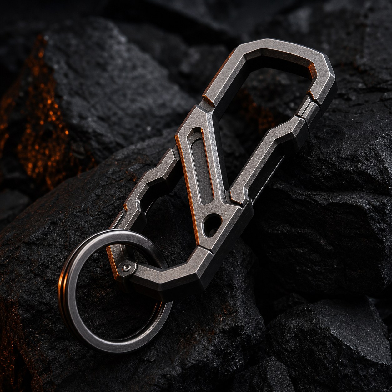 TITAN CARABINER